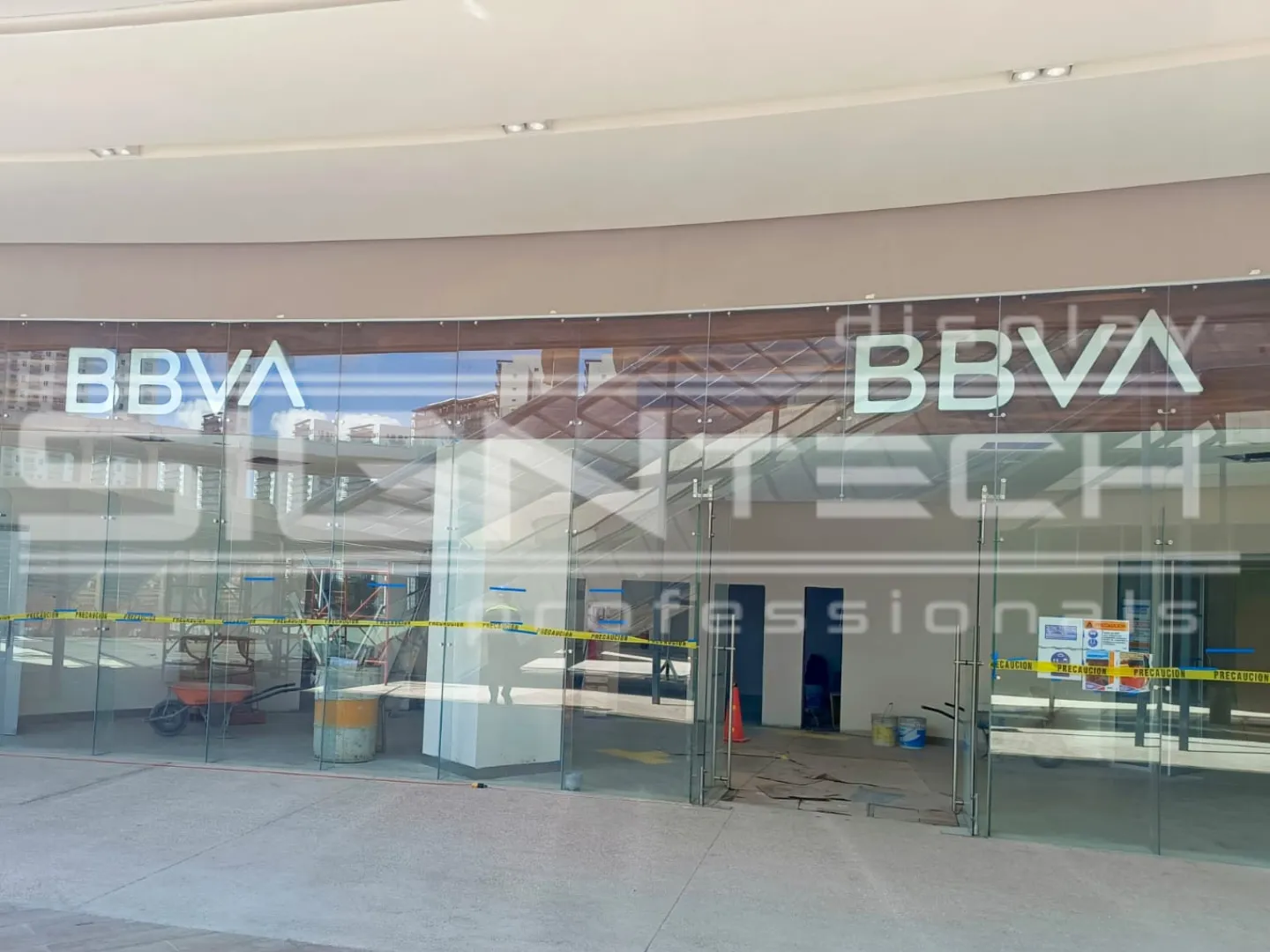 Anuncio Luminoso de BBVA por Signtech